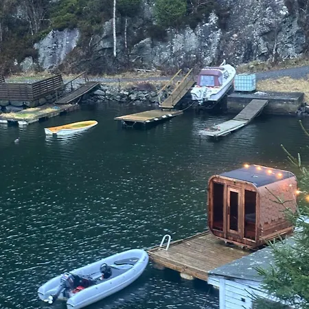 Aurora Trailer Caravan Near Bergen - No Shower No مكان تخييم Strusshamn