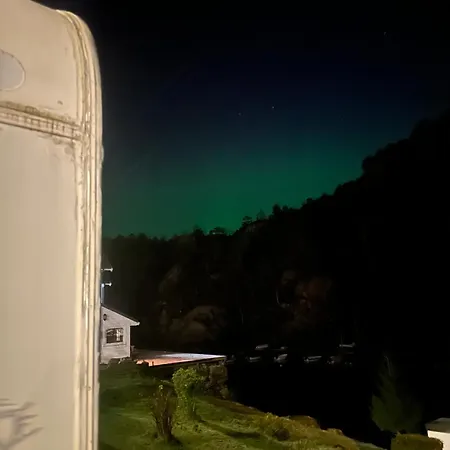 Aurora Trailer Caravan Near Bergen - No Shower No مكان تخييم Strusshamn