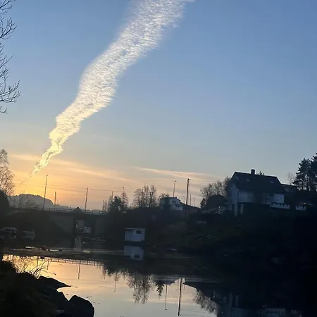 Aurora Trailer Caravan Near Bergen - No Shower No مكان تخييم Strusshamn
