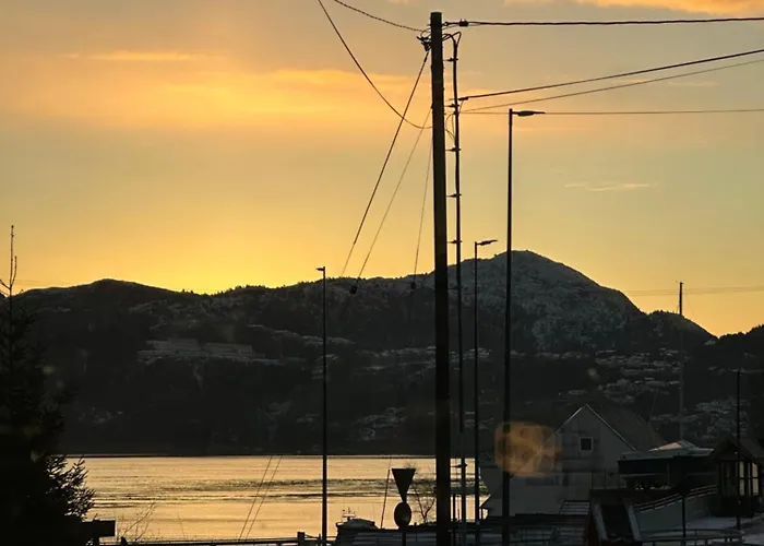 캠프장 Aurora Caravan Near Bergen *